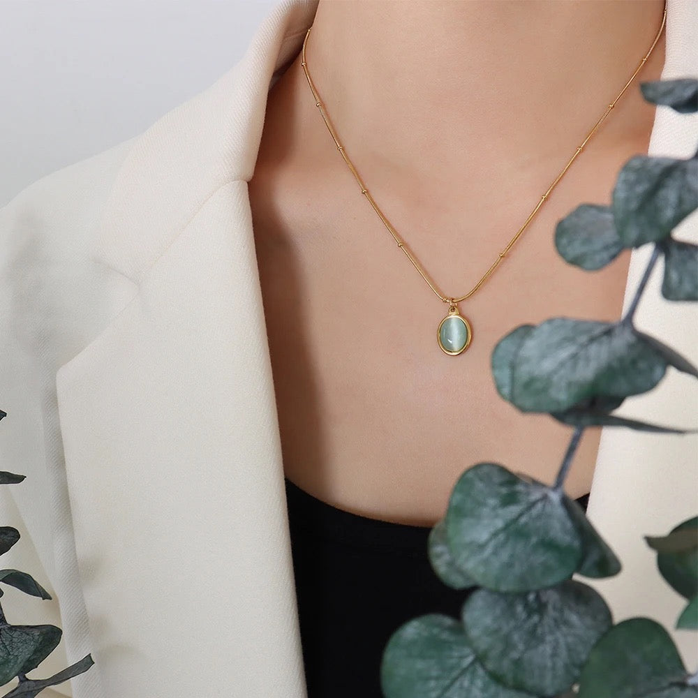 Opal cat eye pendant necklace