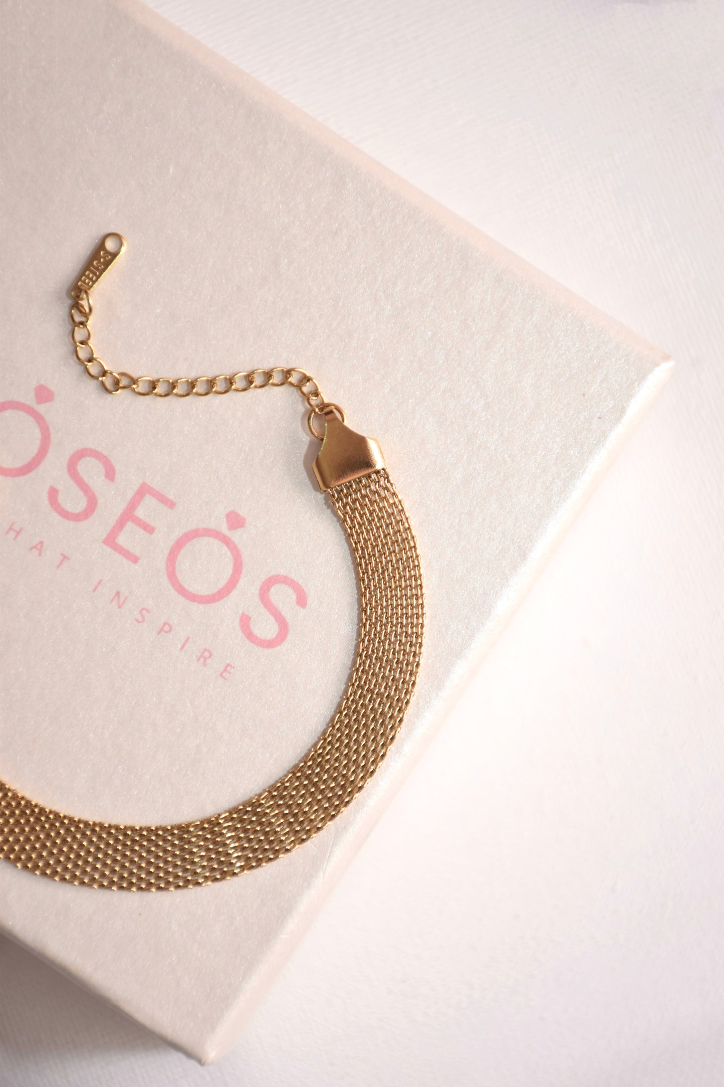 Gold bar bracelet