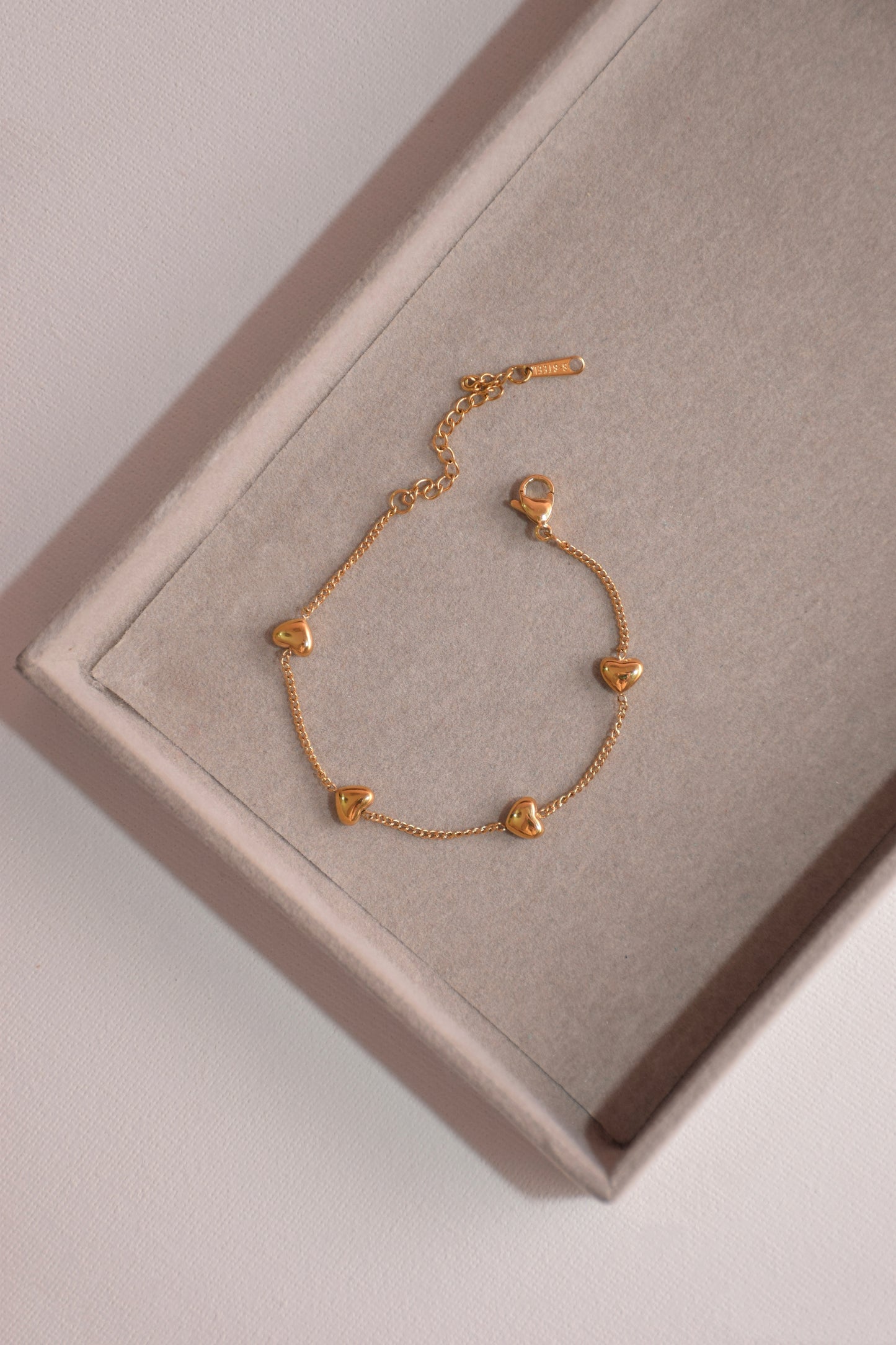 Eternal Hearts bracelet