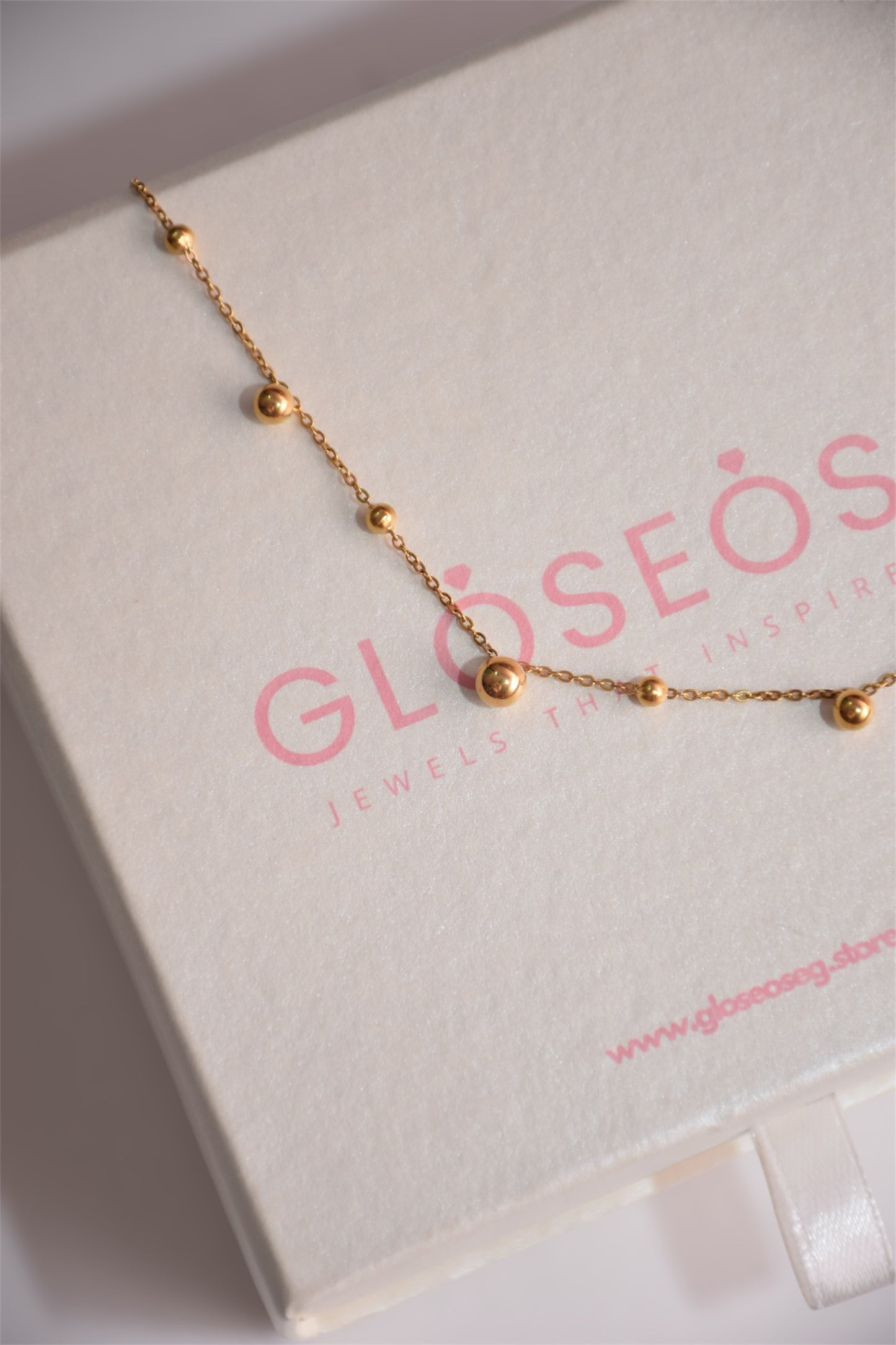 Single Strand Circle Bracelet