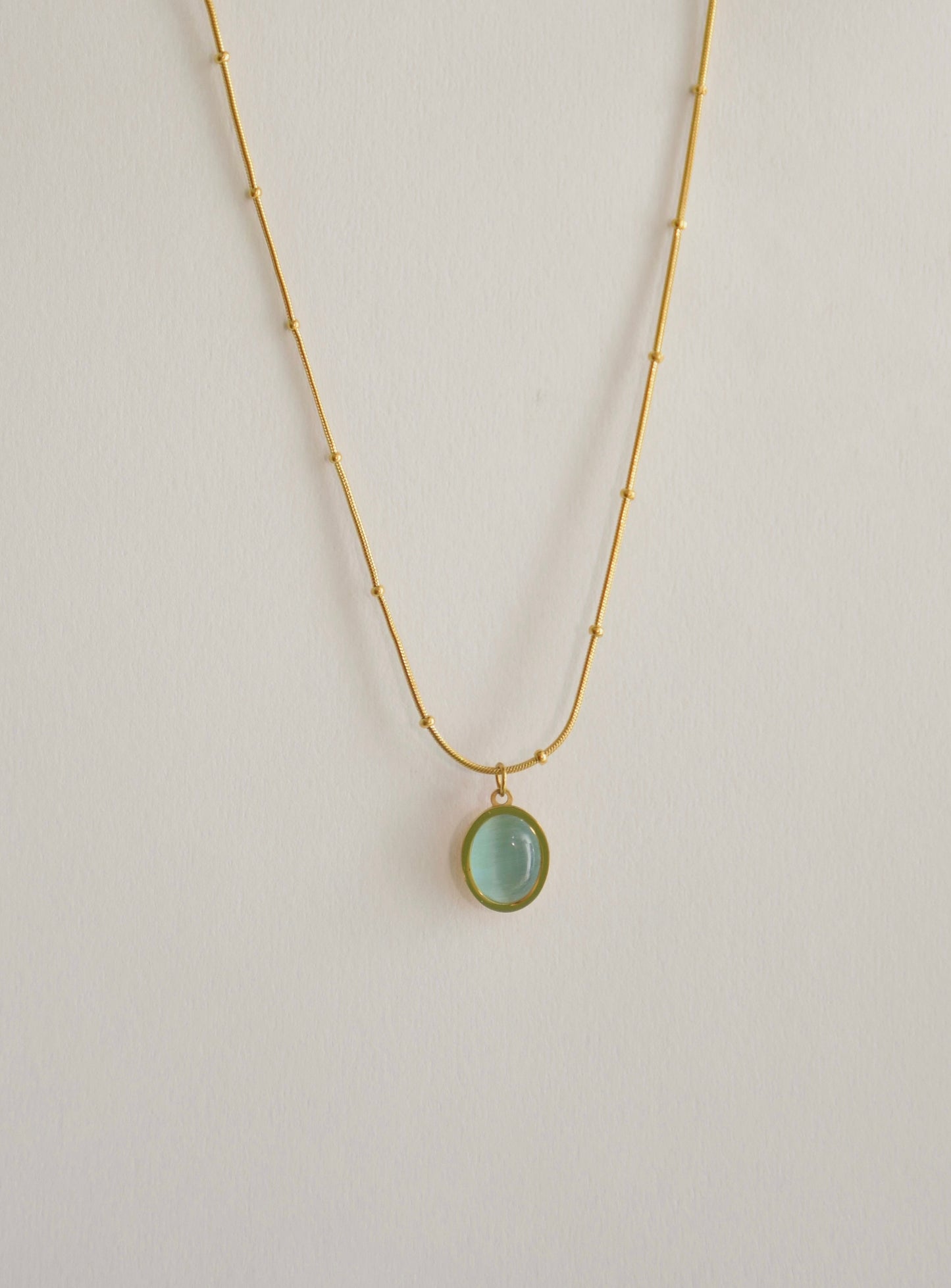 Opal cat eye pendant necklace