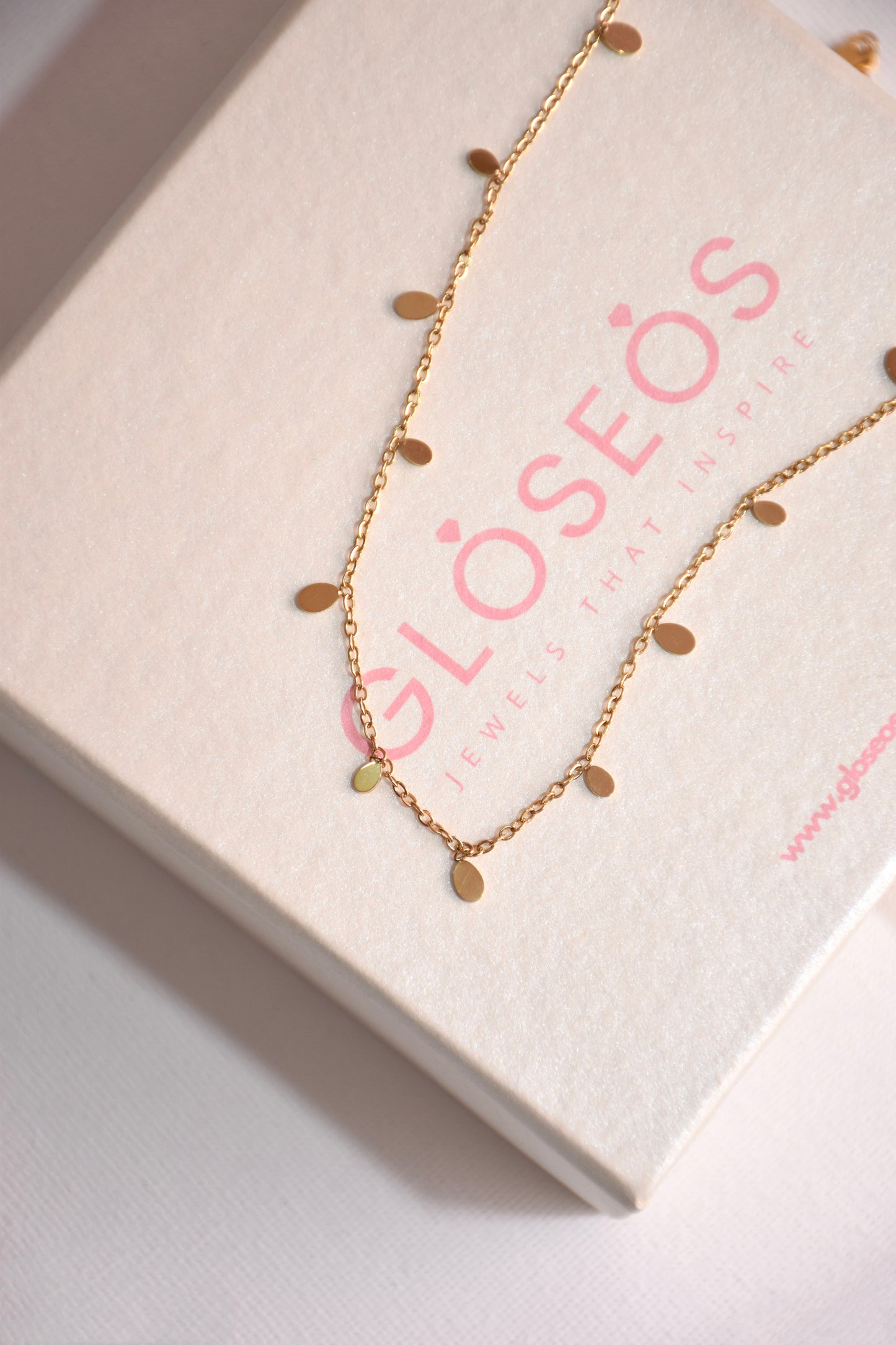 Golden raindrop necklace
