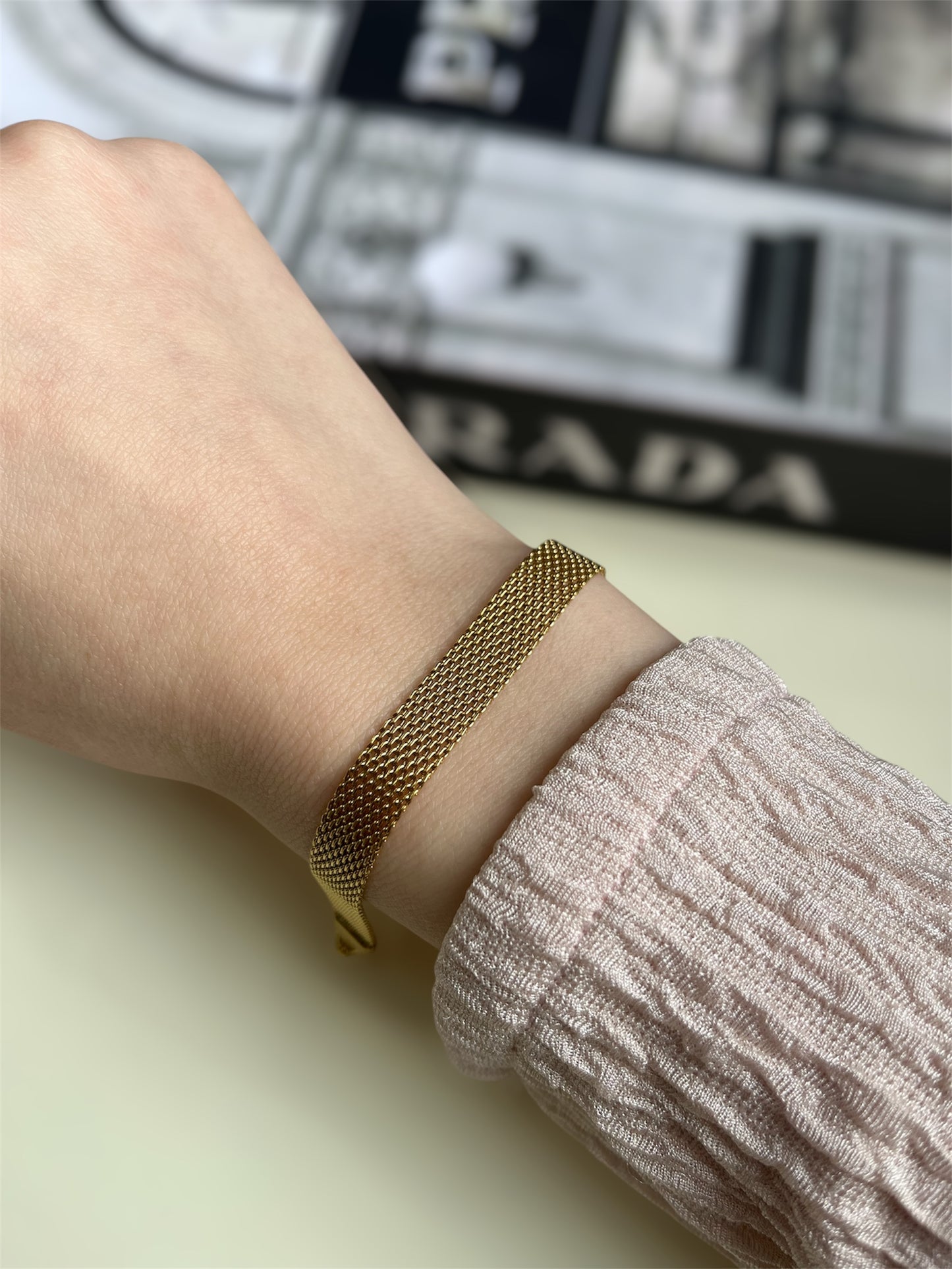 Gold bar bracelet