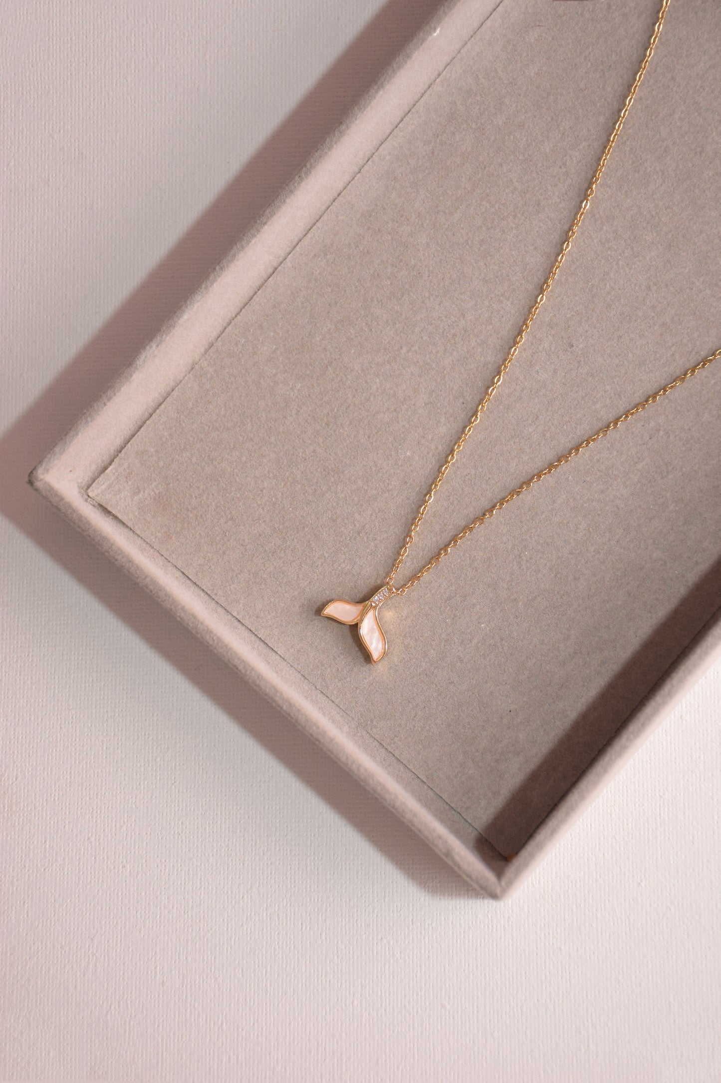 Fish Tail Pendant Necklace