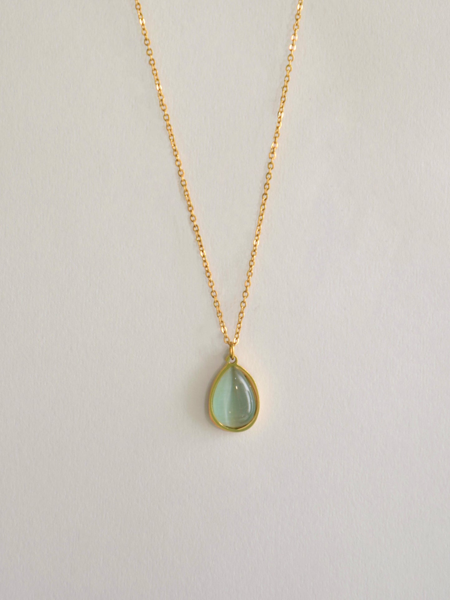 Eye stone teardrop pendant necklace