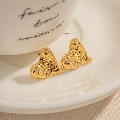 Timeless love earrings