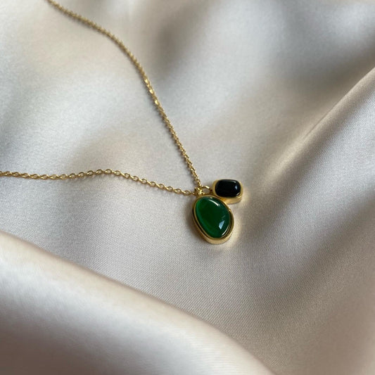 Green agate black stone necklace