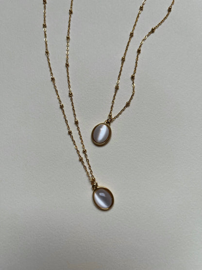 Oval cat eye pendant necklace