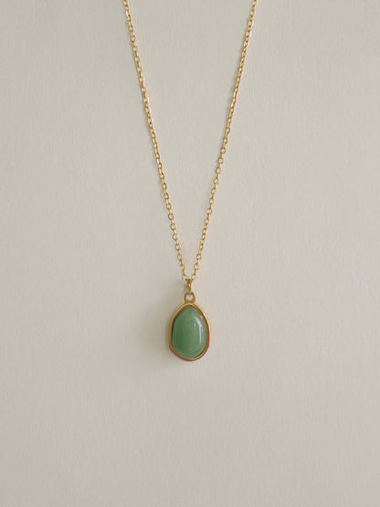 Aventurine stone pendant necklace