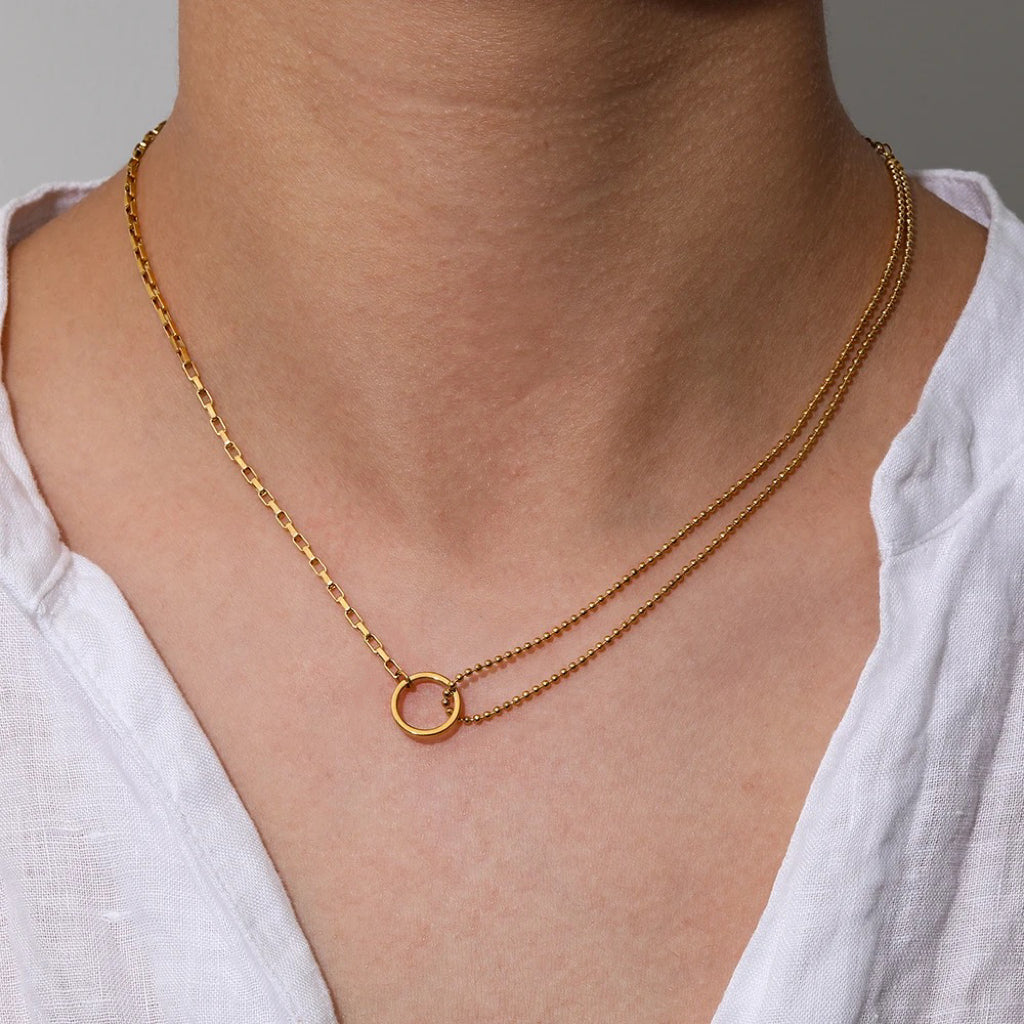 Minimalist Round Pendant Necklace