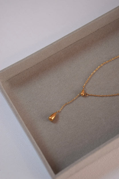 Cone pendant necklace