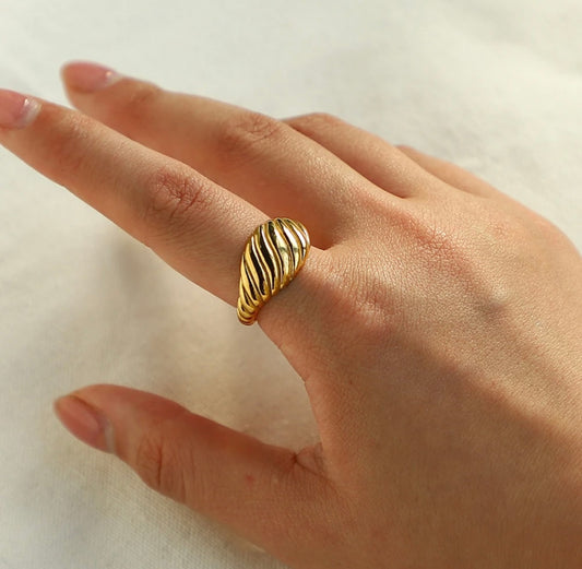 Stripes braided rope ring
