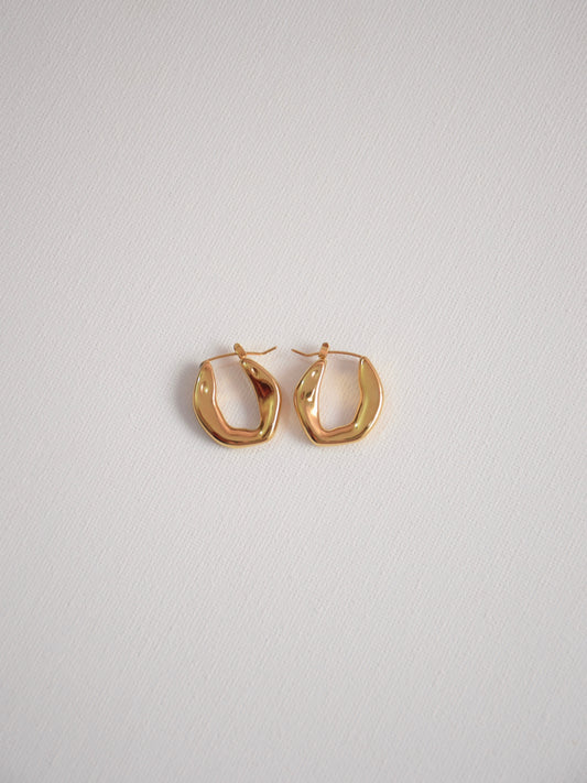 Hammered irregular hoop earrings