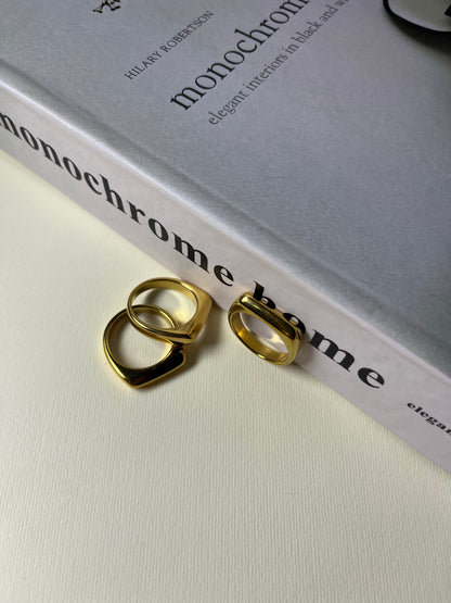 Geometric D Shaped Ring