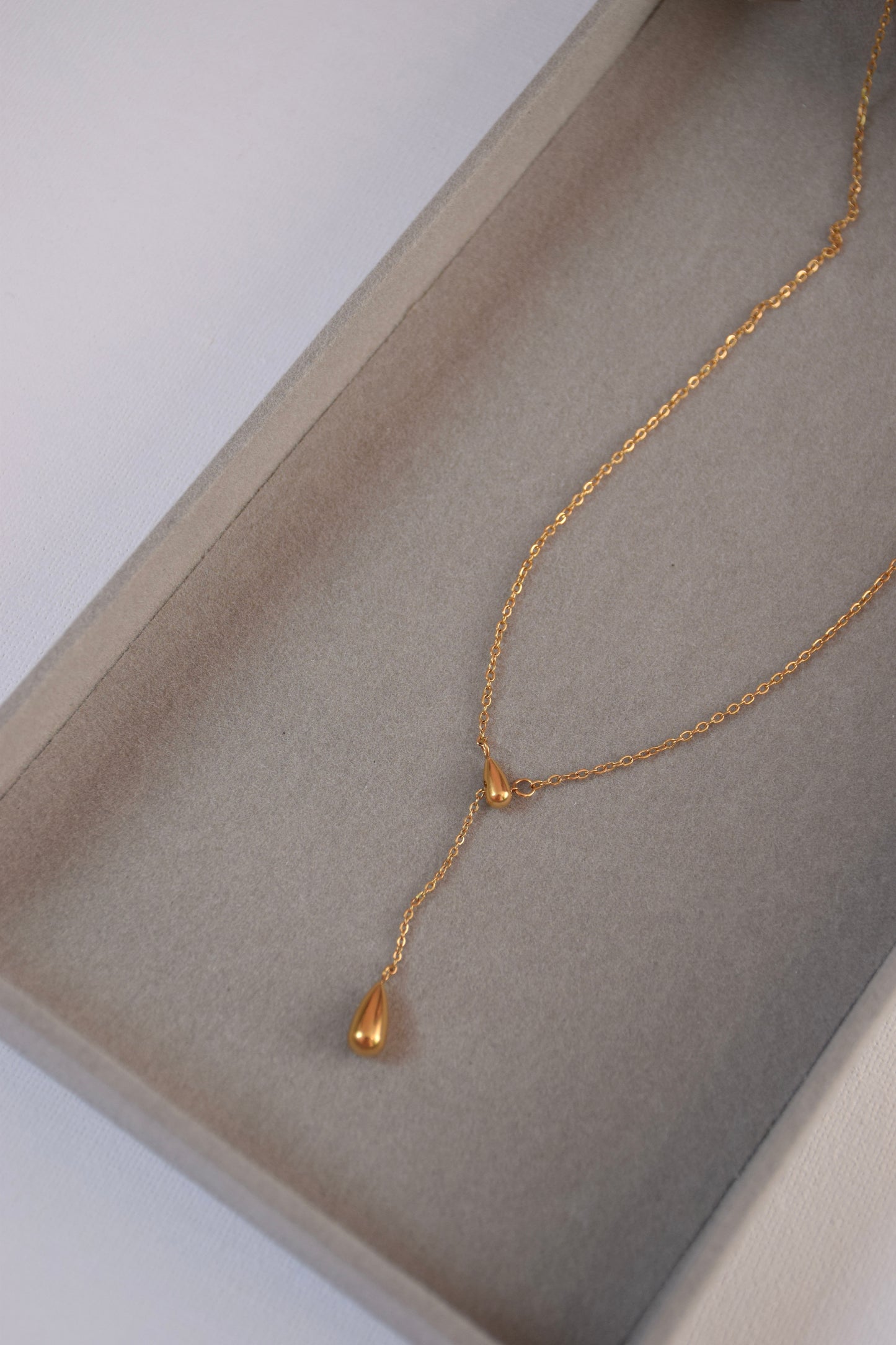 Cone pendant necklace