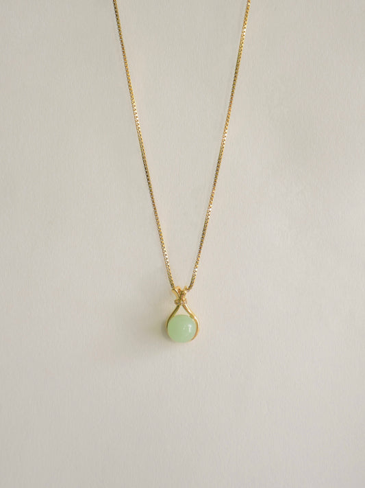 Mint stone pendant necklace