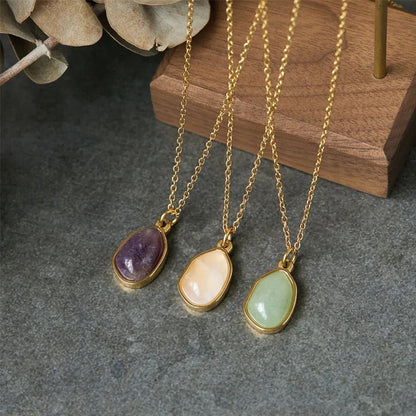 Aventurine stone pendant necklace